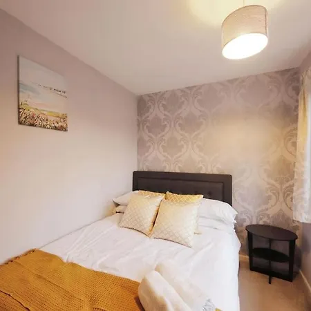 Beautiful Home Close To Town Free Netflix, Wifi Solihull Exterior foto