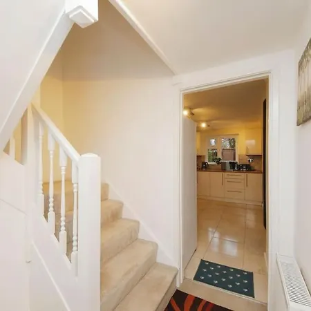Beautiful Home Close To Town Free Netflix, Wifi Solihull Exterior foto