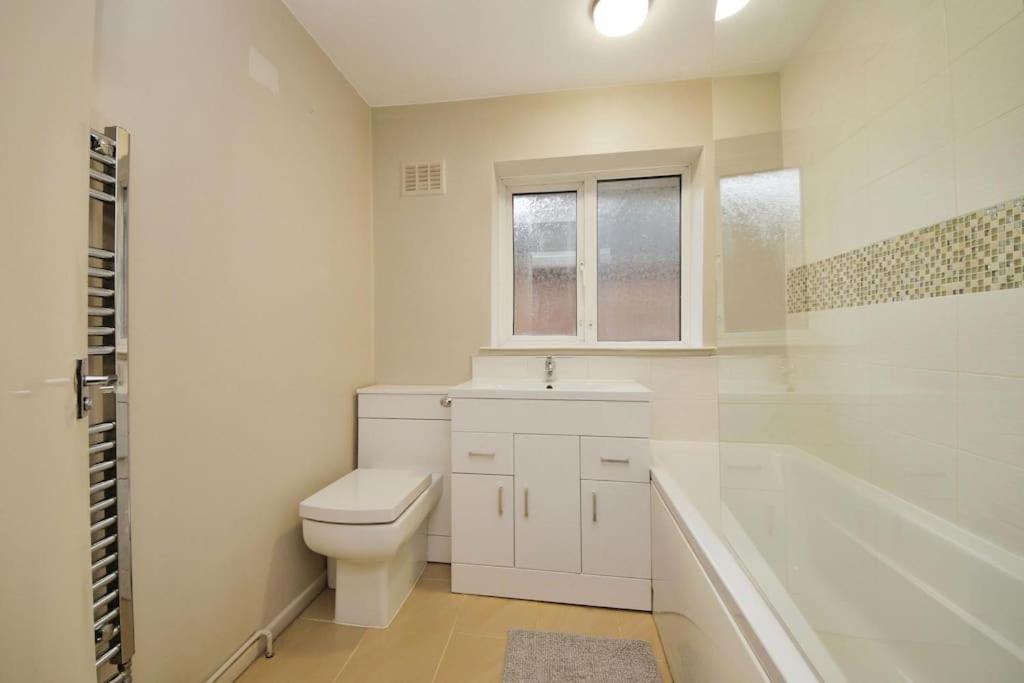 Holiday home Beautiful Close To Town Free Netflix, Wifi *